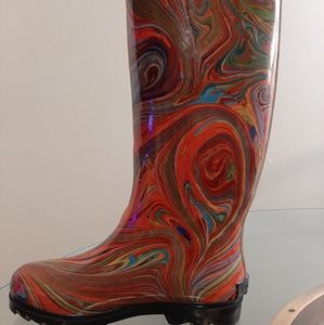 Womens Multi color Rainboot